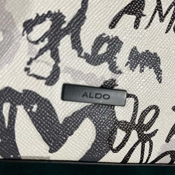 **🛍️⭐️SALE ALDO graffiti shoulder bag** - Picture 5 of 6